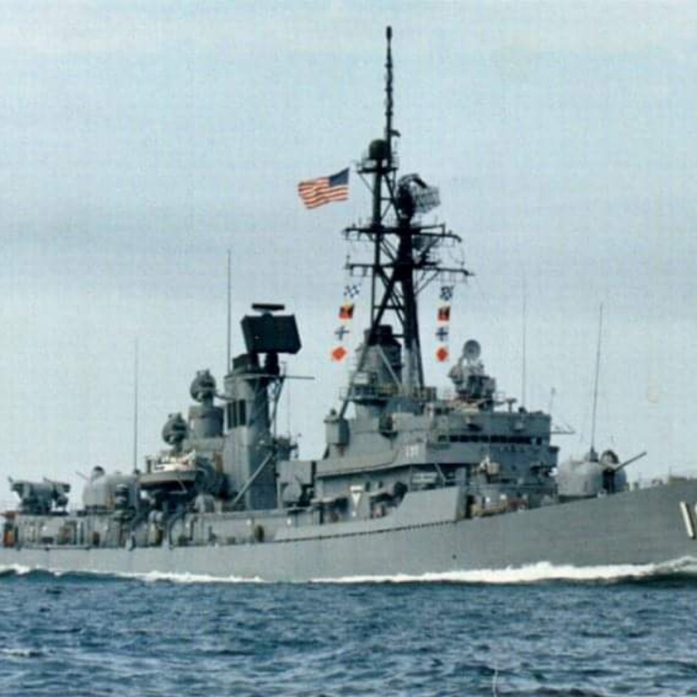 Meet your Posher, Chuck